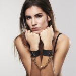 Наручники Bijoux Indiscrets MAZE — Wide Cuffs Black - Зображення 7