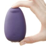 Преміум вібромасажер Je Joue - Mimi Soft Purple, м'який кінчик, глибока вібрація - Зображення 4