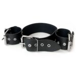 Нашийник з наручниками із натуральної шкіри Art of Sex - Bondage Collar with Handcuffs - Зображення 4