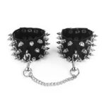 Наручники з шипами Art of Sex - Rose Spiked Leather Handcuffs, натуральна шкіра - Зображення 3