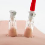 Вакуумна помпа для клітора Temptasia by Blush - Beginner's Clitoral Pumping System - Black - Зображення 7