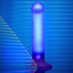 Дилдо, що світиться Strap-On-Me Glow-LED Dildo Purple - M - Зображення 7